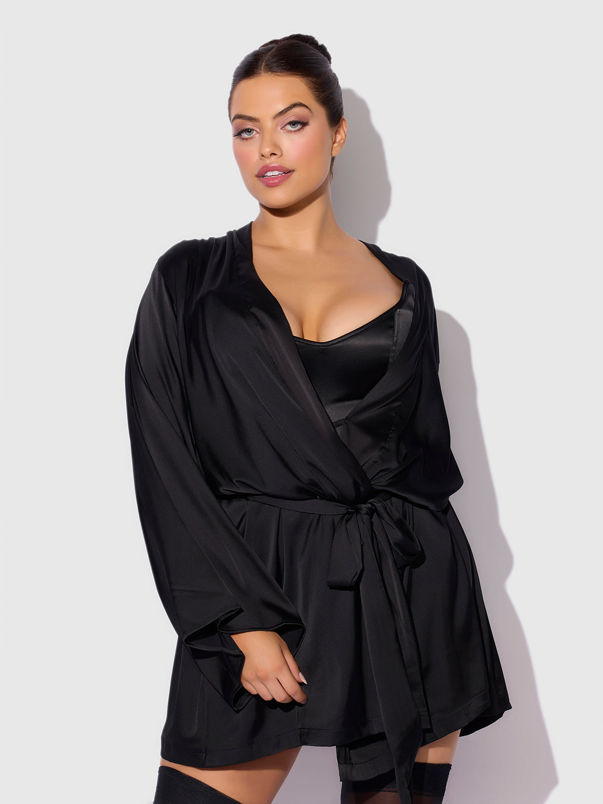 BRIGETA SHORT SATIN ROBE